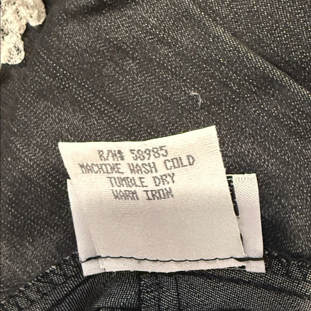 Vintage Clio Black Denim Skirt with White Stitching. Size 8 - Picture 5 of 8